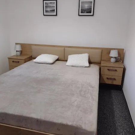 ゲストハウス Dom Goscinny Krystyna 3*